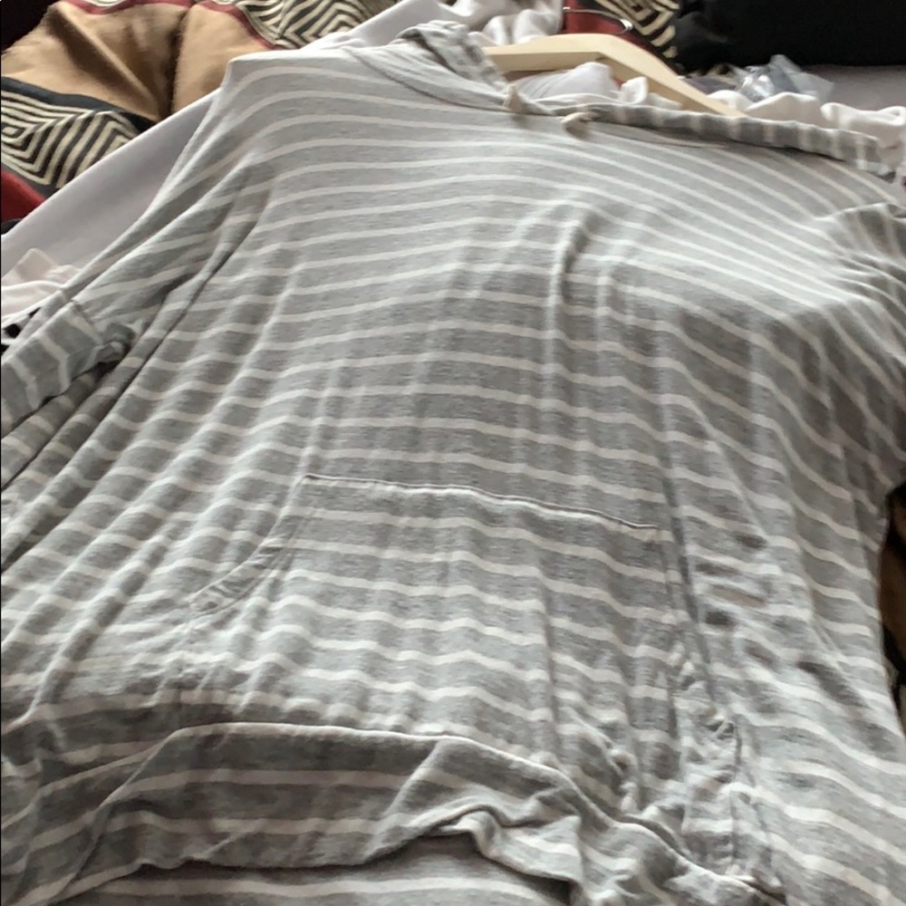 long sleeve grey long sleeve